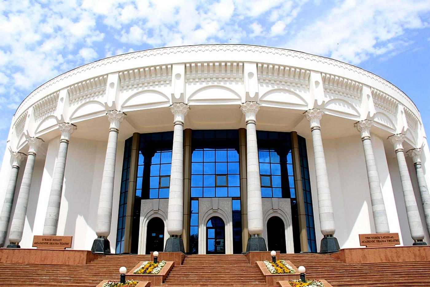 Кинотеатр «Родина» / Национальный академический драмтеатр